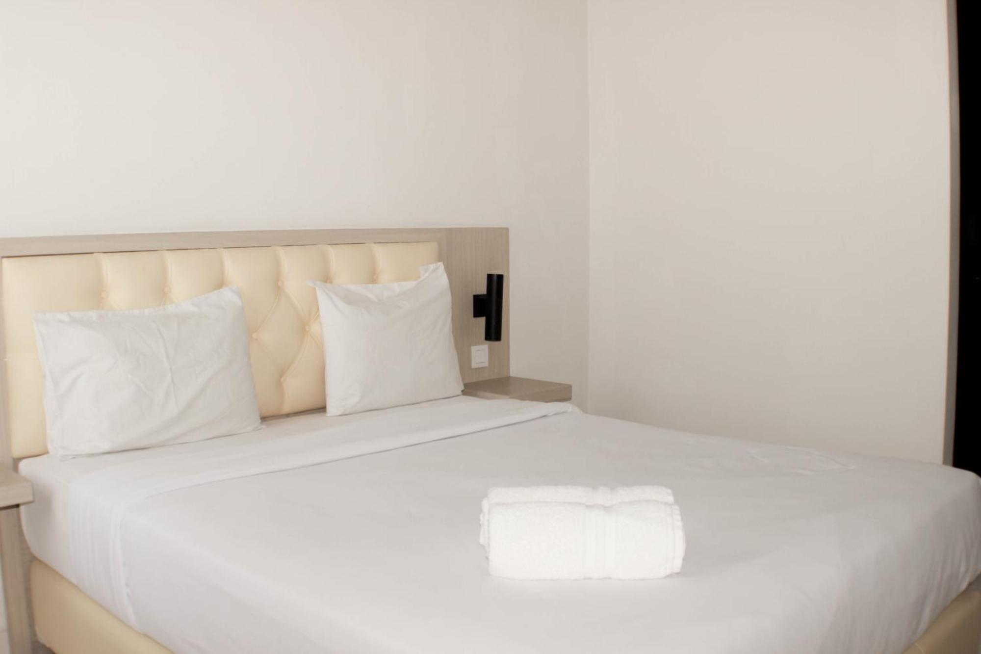 Homey And Cozy At Elvis Tower By Travelio Apartemen